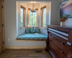 Queen bedroom reading window seat.