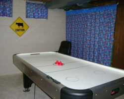 Air Hockey Table